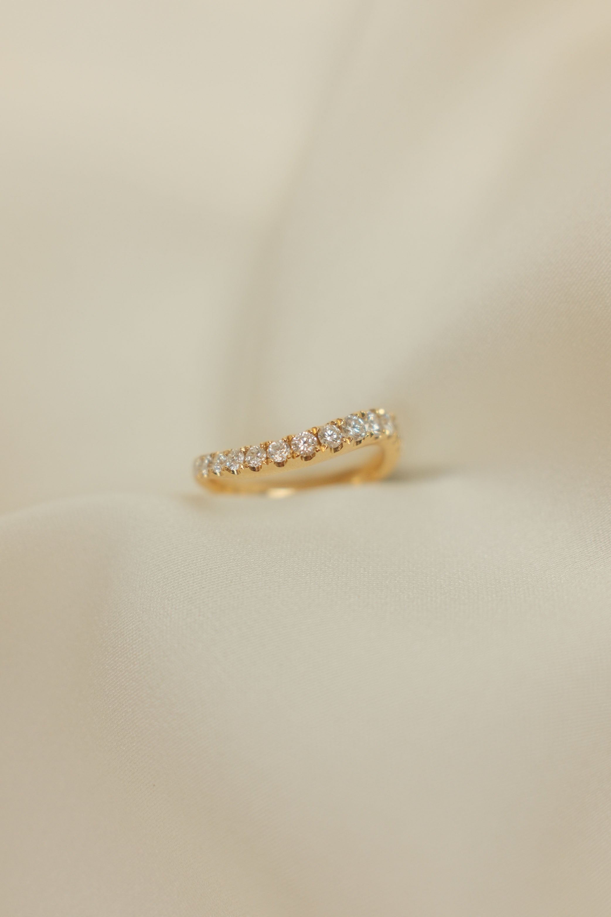 Lucia Ring